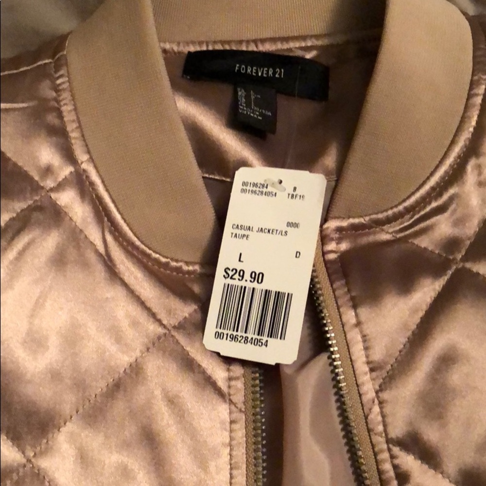 Bomber Jacket! - Picture 2 of 4